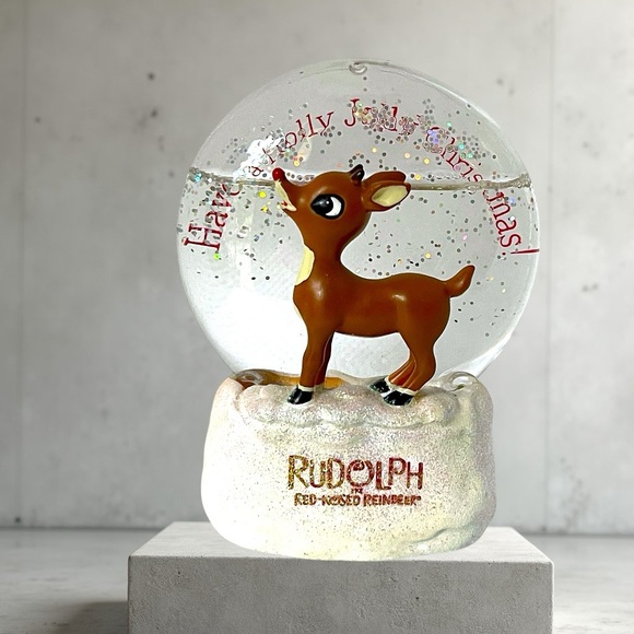 Battery Operated “RUDOLPH THE RED NOSED REINDEER"  Glitter Snow Globe 4.5” Tall - Picture 1 of 7
